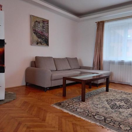 Villa Casa Lui Marc Orşova Esterno foto