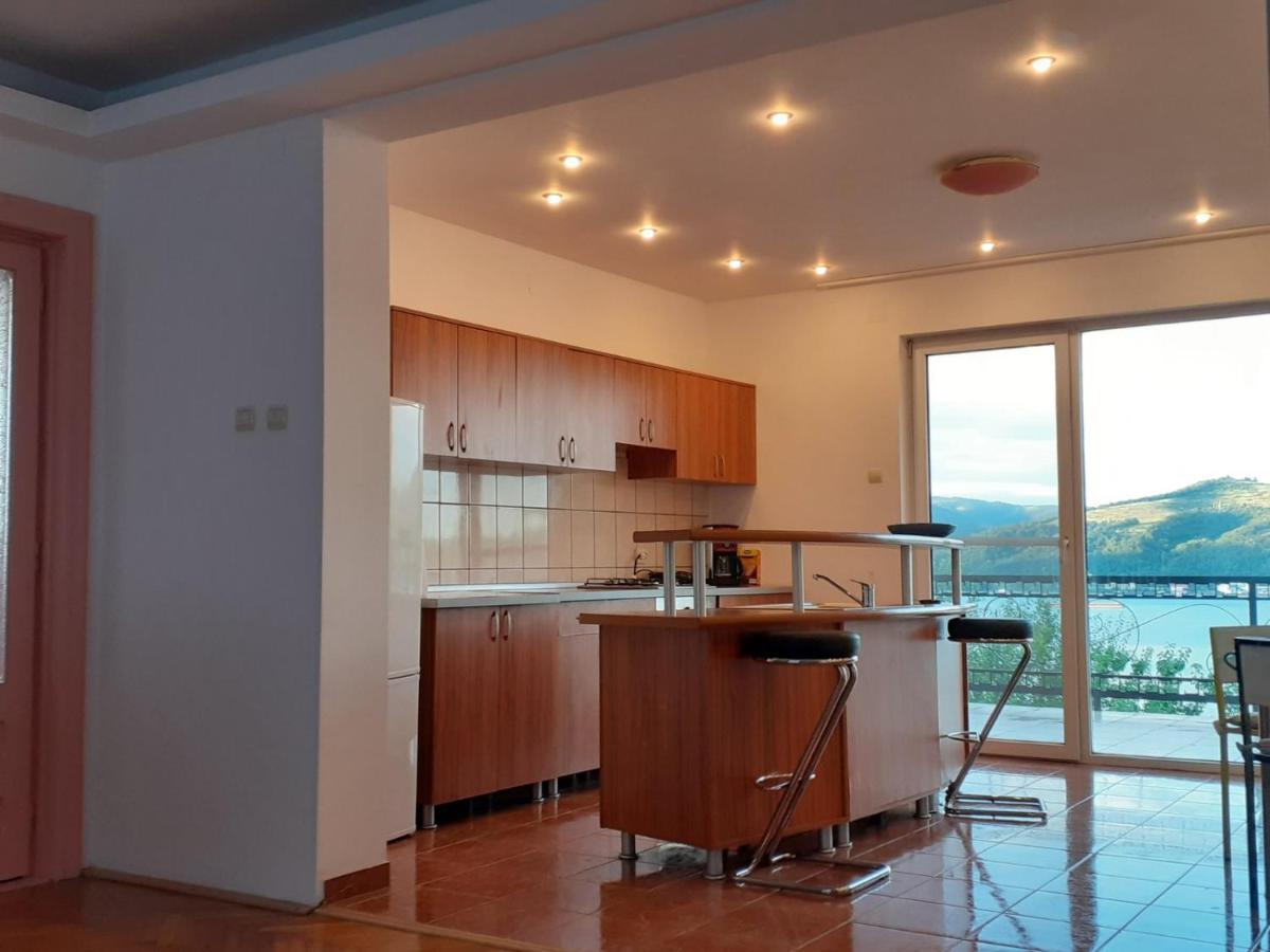 Villa Casa Lui Marc Orşova Esterno foto