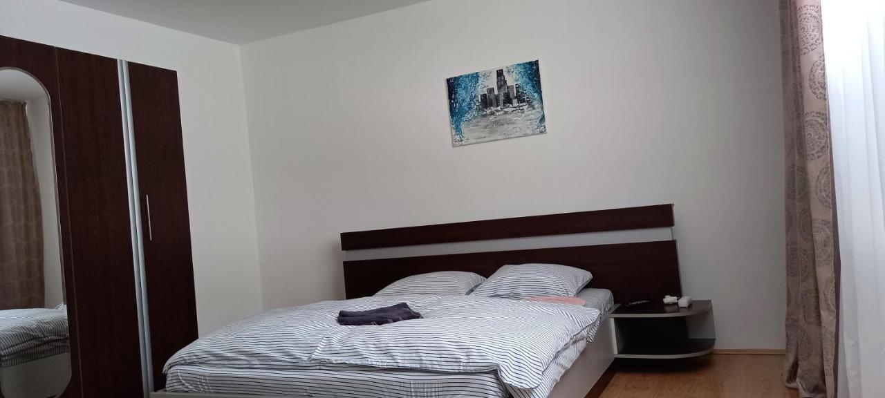 Villa Casa Lui Marc Orşova Esterno foto