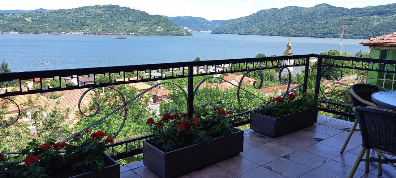 Villa Casa Lui Marc Orşova Esterno foto